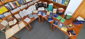 Secvență din Expoziția de carte special amenajată cu prilejul evenimentului - Lexicologia și lexicografia ieșeană – continuitate și inovație