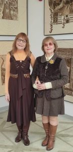 Stimați prieteni, surorile Elena Sârghe și Maria Loghin, invită prietenii la un eveniment literar-artistic și de comemorare.