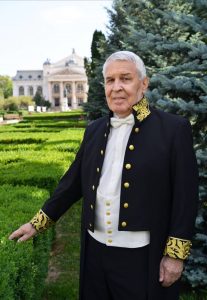 Momentul festiv a marcat includerea profesorului universitar, doctor în filologie, Ion H. Ciubotaru, între timp plecat „din lumea cu dor în cea fără de dor”, în rândul membrilor de onoare ai Academiei Române.
