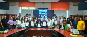 Stimați prieteni, la Iași, în perioada 6–10 iulie, reprezentanții Facultății de Istorie, Universitatea „Alexandru Ioan Cuza” din Iași, în colaborare cu cei ai Colegiului Național „Costache Negruzzi” din Iași, au organizat cea de-a IV-a ediție a Școlii de Vară „Iași – Istorii, Oameni, Monumente”.